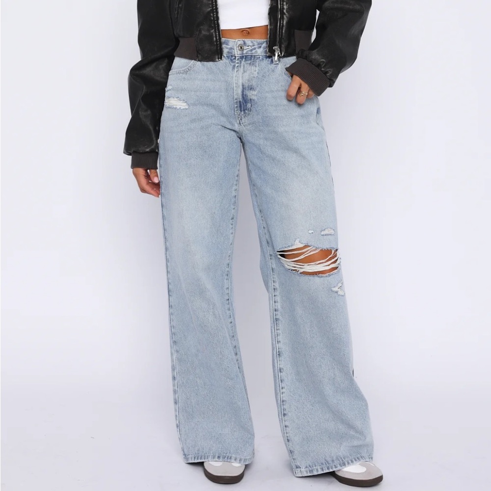 White Fox Boutique Harley Mid Rise Wide Leg Jeans Light Blue Wash XL